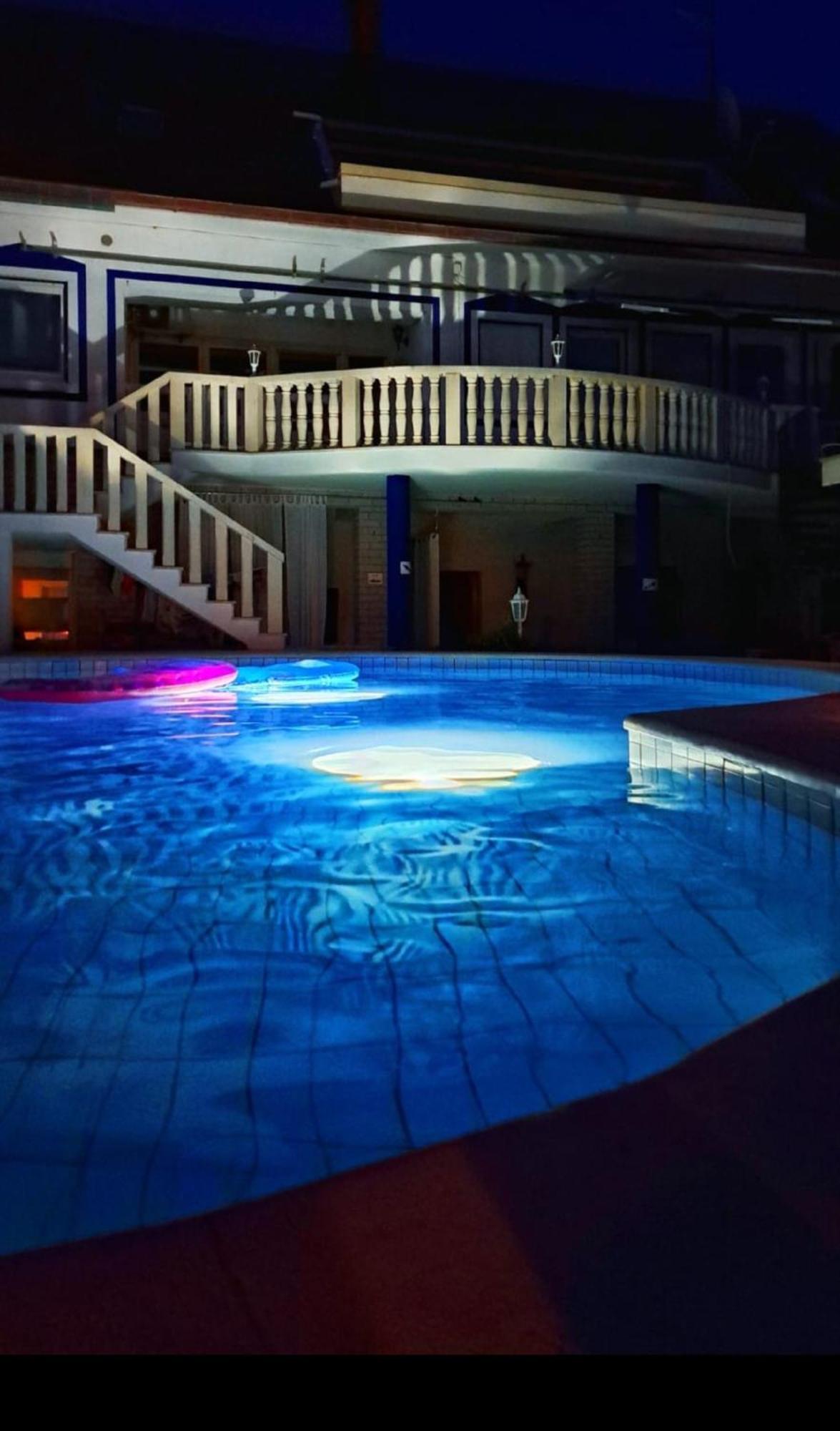 Villa Elit Dugi Rat Ngoại thất bức ảnh